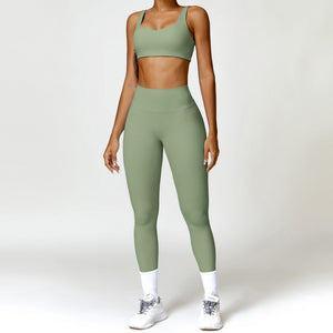 Women's 2PCS Yoga Tracksuit with Leggings and Crop Top Mimarta