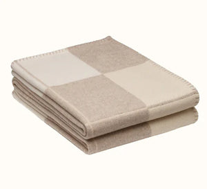 Luxury H Blanket & Pillows Rieworkes