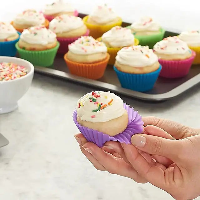 Reusable Silicone Baking Cups/ Nonstick Muffin Molds 12 Pcs Rieworkes