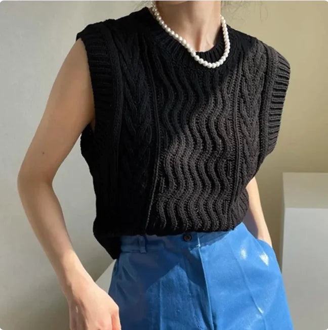 Chic &amp; Comfy Sleeveless Knitted Vest for Women Rieworkes